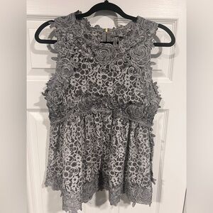 POL Gray Floral Lace Sleeveless Blouse NWT L